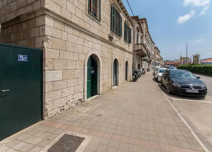 Apartment Sweet With Terrace